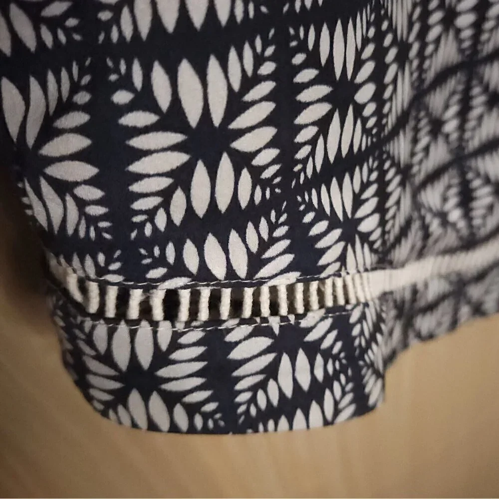 J. Crew Blue White Abstract Silky Pullover Blouse XXS